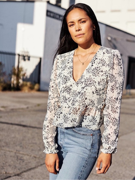Park & Fifth Tops - PARK & FIFTH • Melrose Top in Animal Print